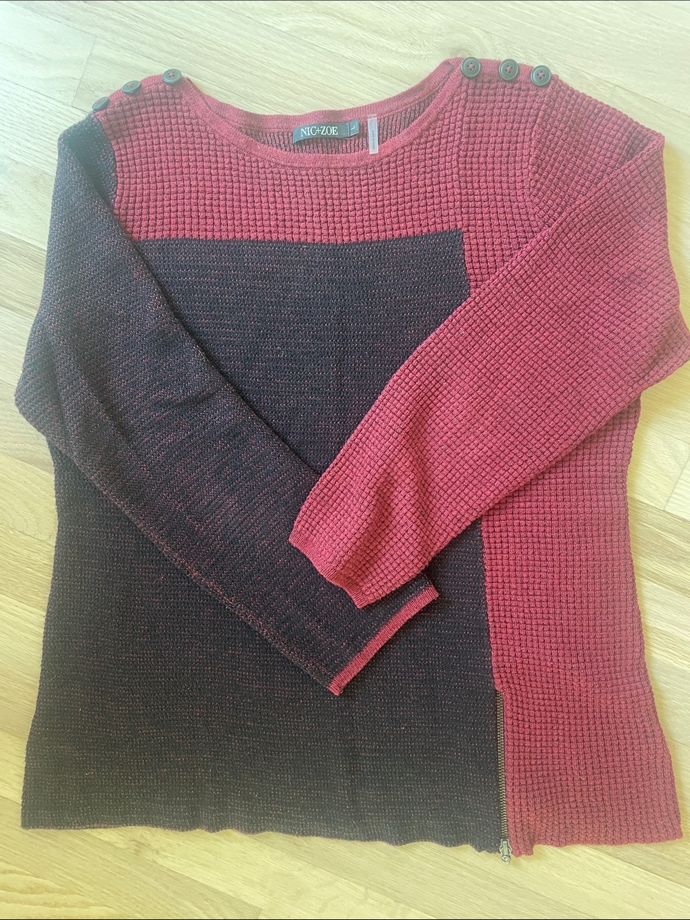NIC+ZOE Two-Tone Wine and Black Textured Button-Shoulder Sweater